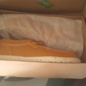 Ladies shoes